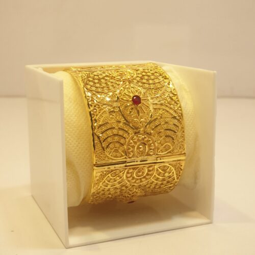 Single Red-Stone Kangan